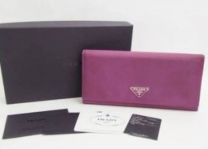PRADA 2211A皮夾收購