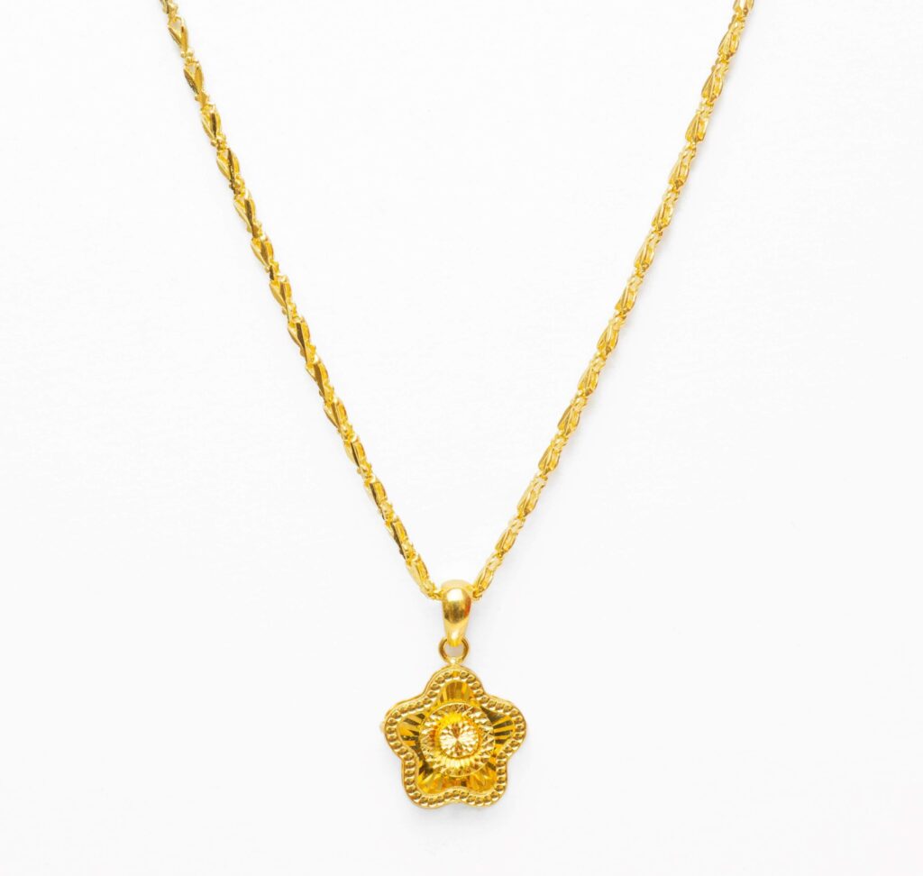 台北市文山區黃金、K金、白金、天然鑽石、名牌手錶、精品包包收購】飾品上的刻印可信嗎？ 捷運萬芳醫院站☆ JEWEL CAFE 興隆店