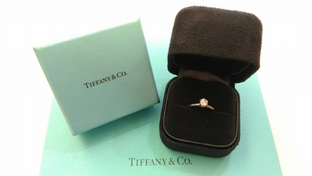12.10-Tiffany - 0.37c經典六爪鑽戒回收 ◄JEWEL CAFE 鑽石收購專門店-蘆洲店 (新北市)►