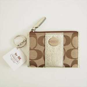 收購COACH零錢包
