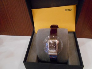 FENDI名牌手錶也能收購