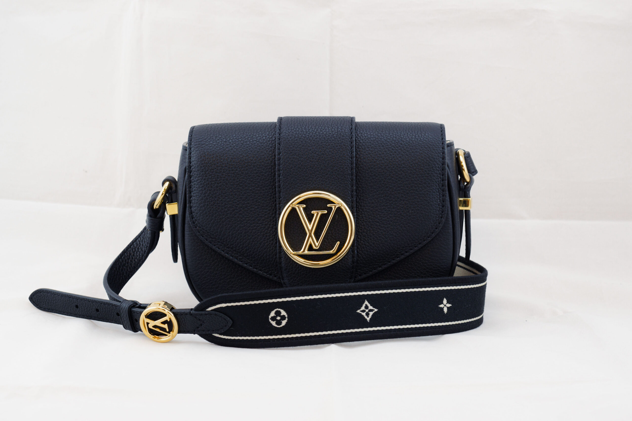 LV(路易威登)