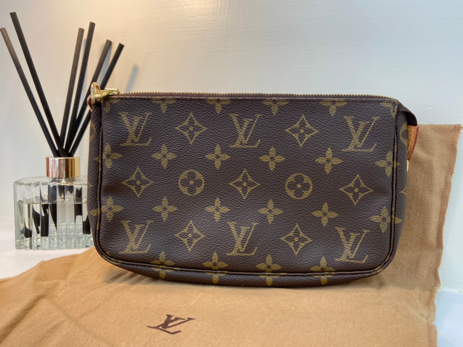 LV(路易威登)