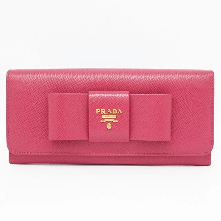 Prada(普拉達)