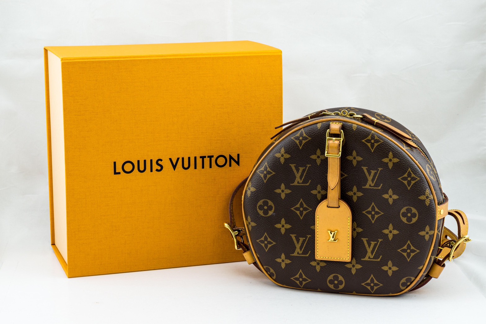 LV(路易威登)
