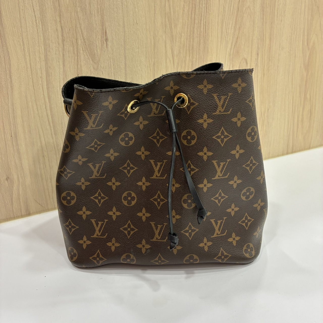 LV(路易威登)