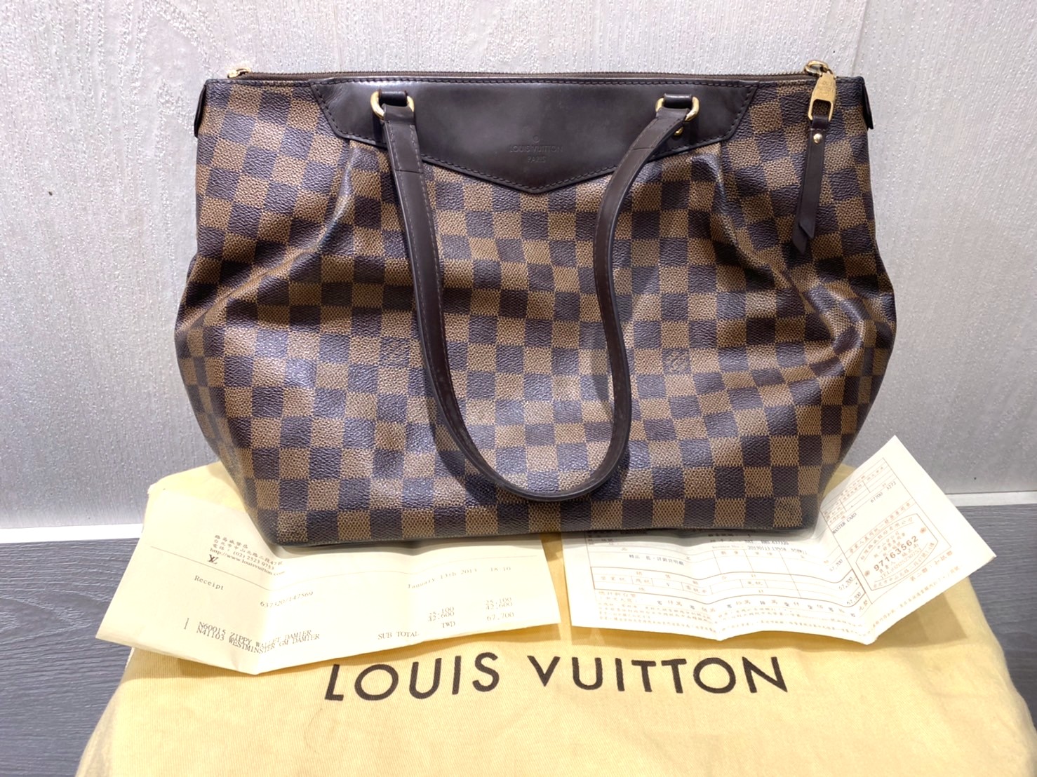 LV(路易威登)